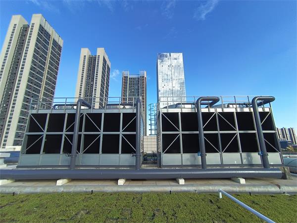 橫流冷卻塔和逆流冷卻塔的區(qū)別有哪些？應(yīng)該怎么選擇
